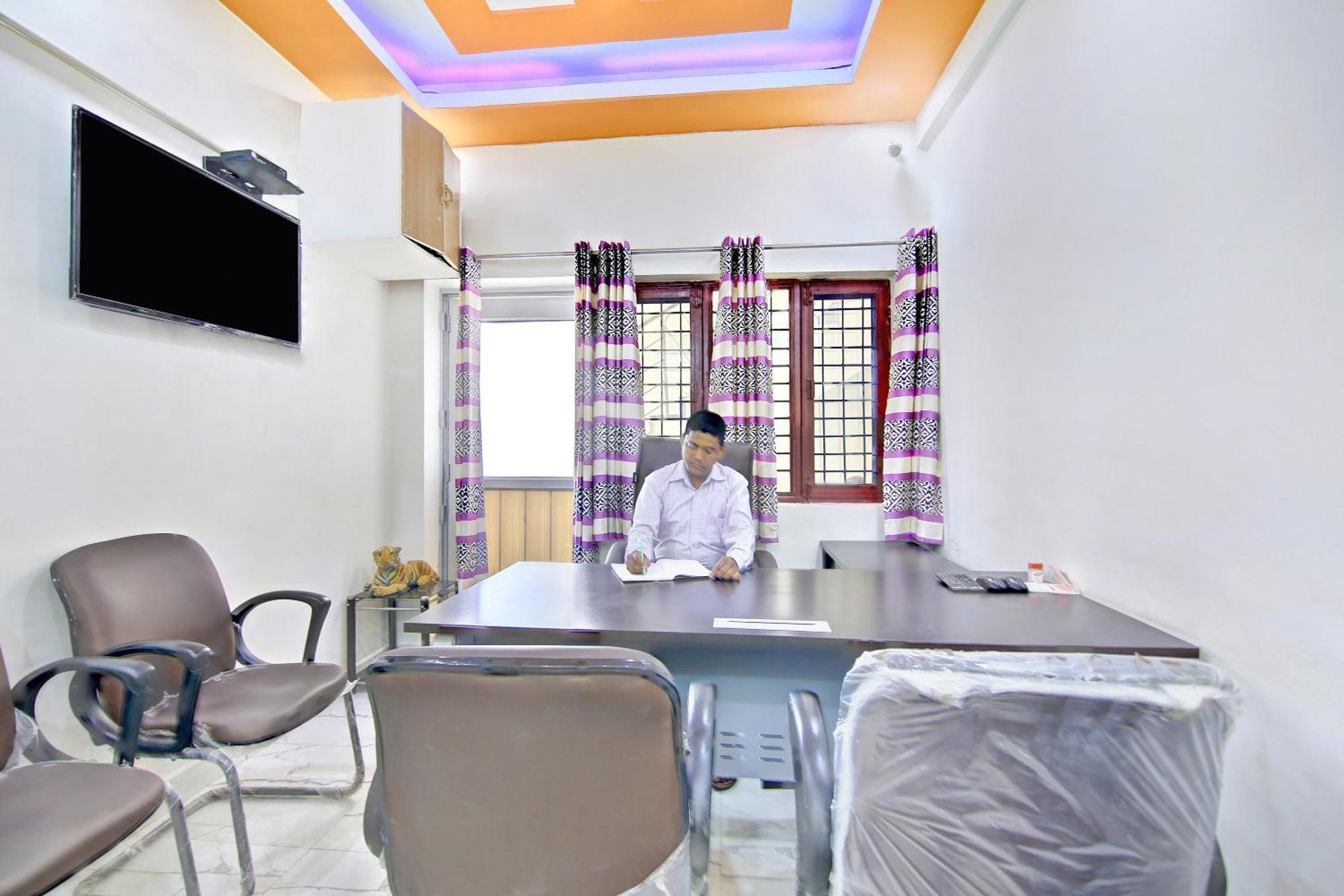 Home 78802 Balaji Bhawan Jhajra Luaran gambar